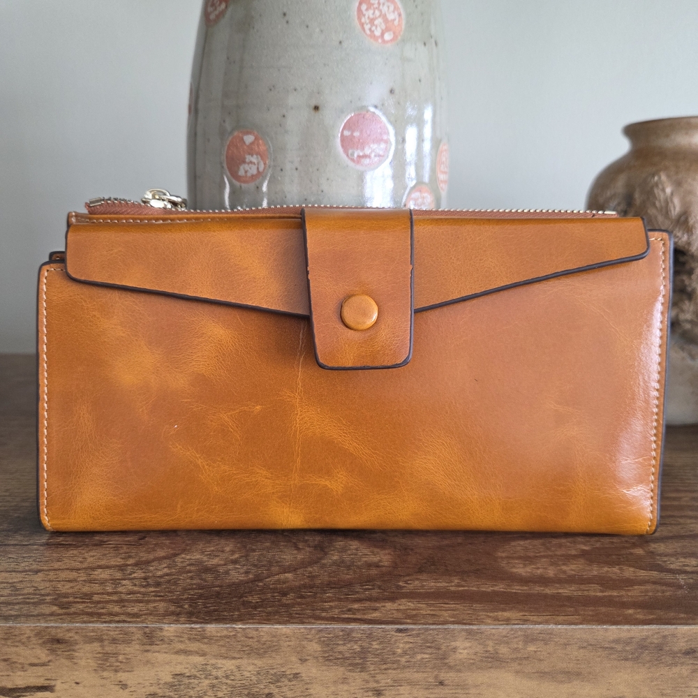 Classic Leather Envelope Wallet Clutch in Cognac Brown NWOT